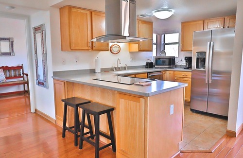 Tucson Condominio | Unique 2 BR Sabino Canyon Gem