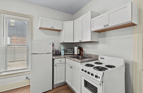 Battle Creek Apartamento | Unique 2-Story Studio Apartment - Walk To Downtown