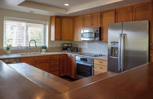 Rancho Santa Fe Casa | Unique 3-bed home on 1 acre in Rancho Santa Fe, close to racetrack and beaches.