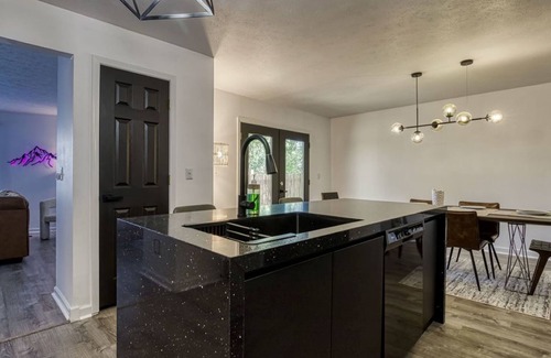Kodak Casa | Unique 4bed 3bath A-frame