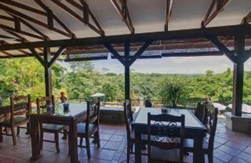 Coyolar Casa | Unique 5 Architectural Homes, Pool & Wi-Fi