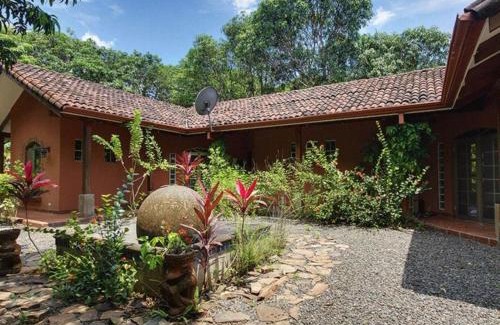 Coyolar Casa | Unique 5 Architectural Homes, Pool & Wi-Fi