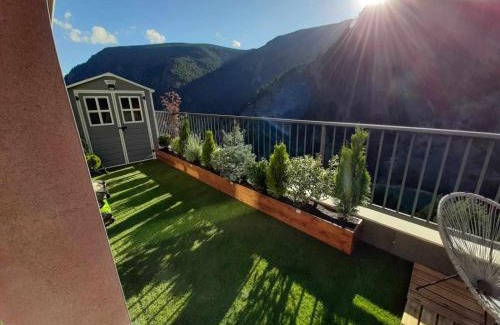 Prats Apartamento | UNIQUE 57m2 Terraza BBQ vista mágica1-0