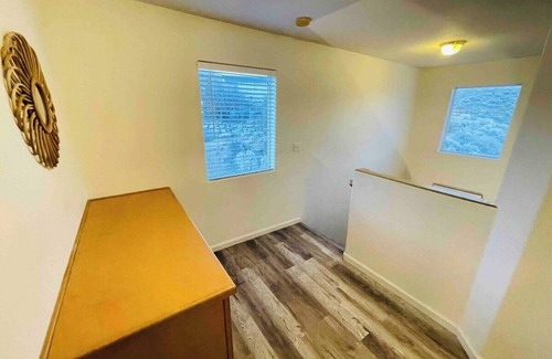 Northwest Reno Casa | Unique 8 beds 5TVs Pet Friendly House Sleeps 15