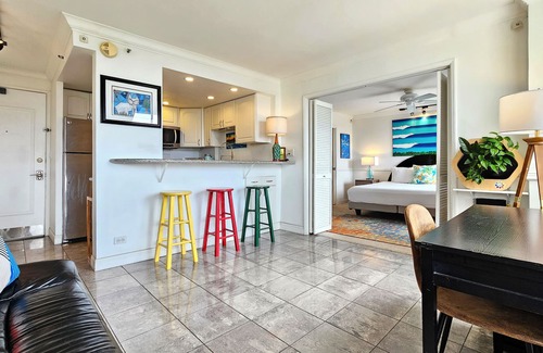 Waikiki Apartamento | Unique 8th Floor King bed condo Full kitchen Slps 3, 2 in 1 WAIKIKI GRAND HOTEL®