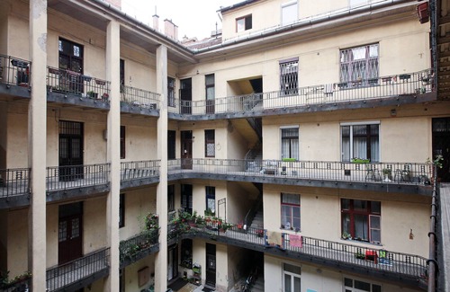 Belso-Ferencvaros Apartamento | Apartamento único y céntrico en una tranquila calle lateral.