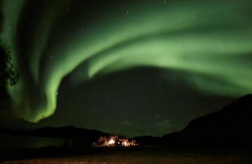 Botnhamn Casa | Unique and charming holiday home with fantastic sea views