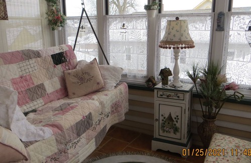 Racine Casa | Unique and Charming Private Quarters
