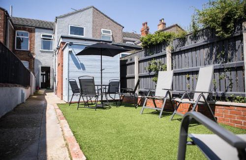 Cleethorpes Casa | Unique and Stylish close to Beaches Restaurants Shops