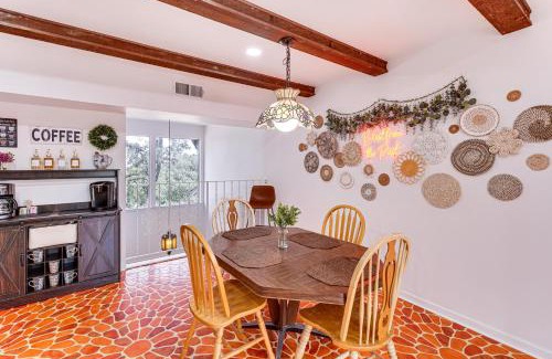 North San Antonio - SAT Casa | Unique and Stylish San Antonio Home with Deck!
