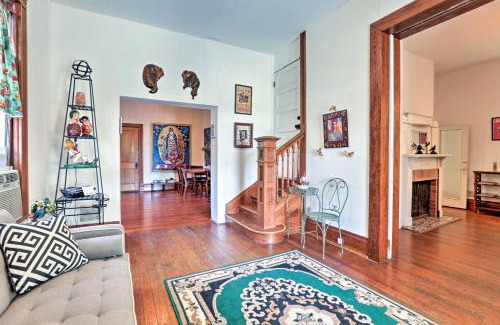 Northwest Los Angeles Heights Casa | Unique Art Home Less Than 5 Miles to San Antonio Riverwalk