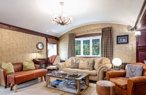 Auchterarder Casa | Unique Arts and Crafts Home in Auchterarder