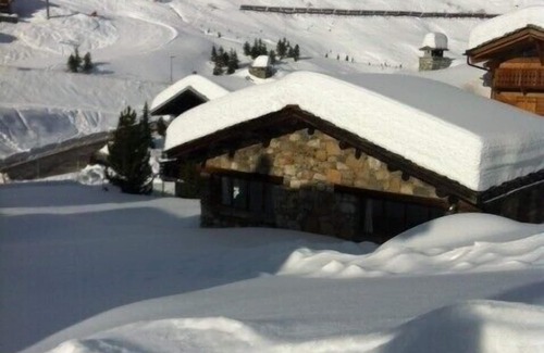 Le Lavachet Chalet De Esquí | Único chalet individual auténtico en piedras, huellas en los pies.