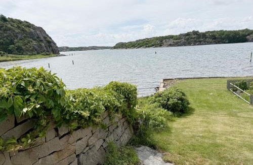 Hamburgsund Casa | Unique beach villa with own jetty in Hamburgsund