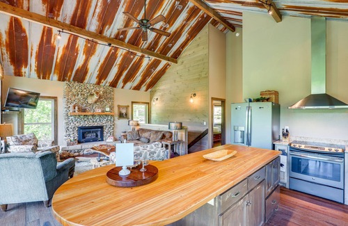 Burnsville Cabaña | Unique Burnsville Home w/ Gorgeous Mountain Views
