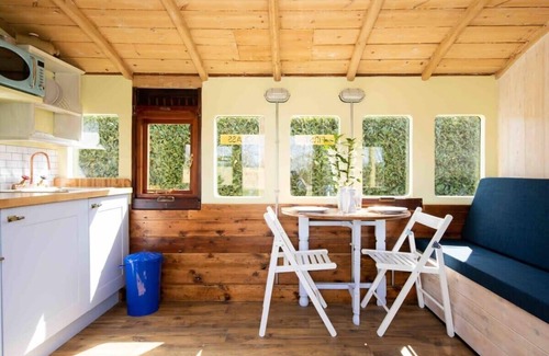 Birdham Casa | Unique & Comfy Remodelled Railway Carriage