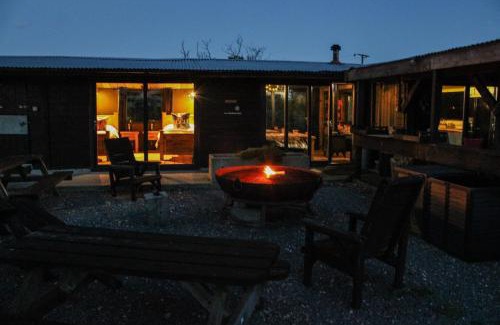 Glentham Casa | Unique Country Cabin, Puppy Lounge & Games Room