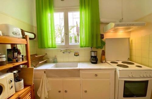 Athens Apartamento | Unique cozy apartment-Athenian modernism