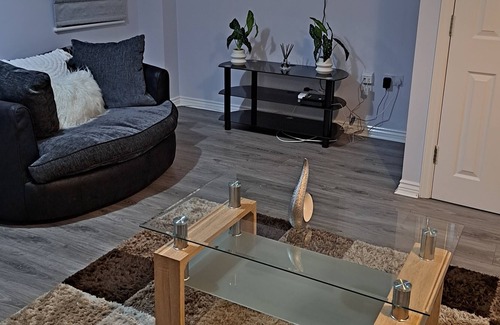 Shafton Casa | Unique Cudworth inn. Close to M1