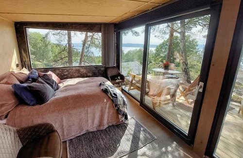 Fjellstrand Casa | Unique Design And Beautiful View In Fjellstrand