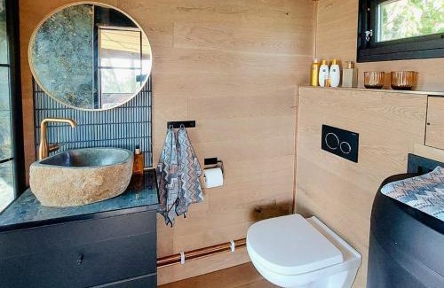 Fjellstrand Casa | Unique Design And Beautiful View In Fjellstrand