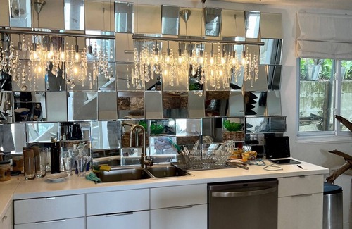 Crystal Beach Cabaña | Unique designer beachfront house, 25 min to Niagara Falls