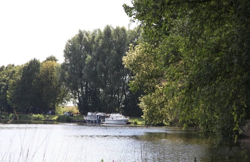 Municipality of Steenbergen Otro | Unique detached waterfront villa