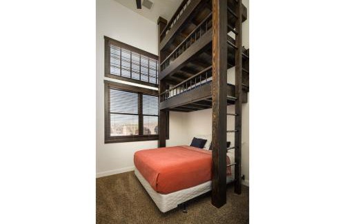 Moab Apartamento | Unique Downtown Rental - La Dolce Vita Villas #5