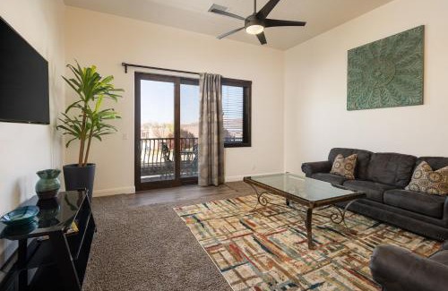 Moab Apartamento | Unique Downtown Rental - La Dolce Vita Villas #5