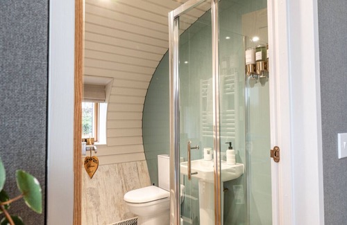 Chipping Norton Cabina | Unique Eco Studio Pod on Old Chalford Estate