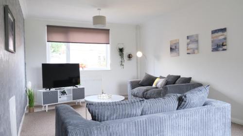 Grantham Apartamento | Unique & Exclusive Contractor and Family House & A1 Road