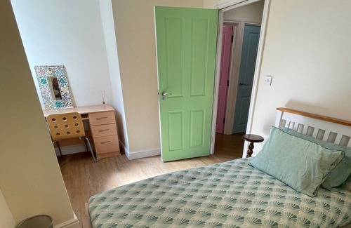 Penylan Casa | Unique & Fabulous. Trendy Area