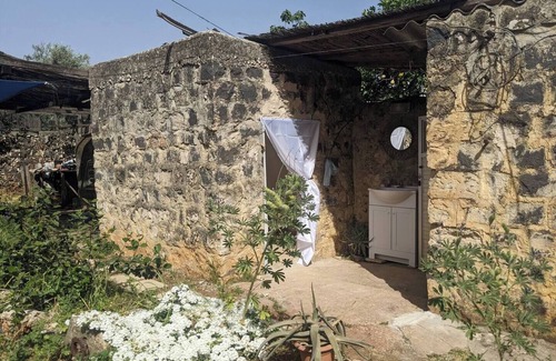 Rosh Pinna Apartamento | Unique Galilee courtyard garden room in Rosh Pinna