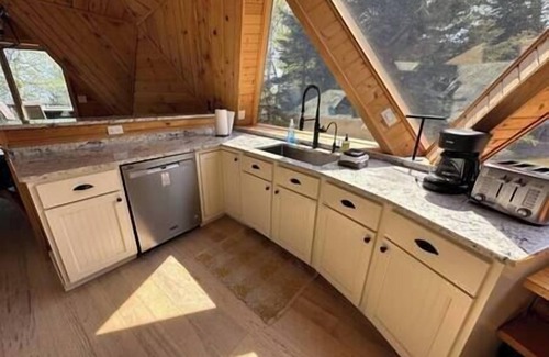 Schroeder Casa | Unique Geo Dome with Stunning Lake Superior Views