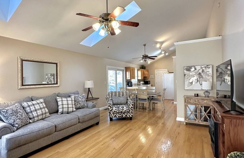 Caryville Casa | Unique home at Norris / Mountain Lake Marina / Windrock & Norris Dam State Park