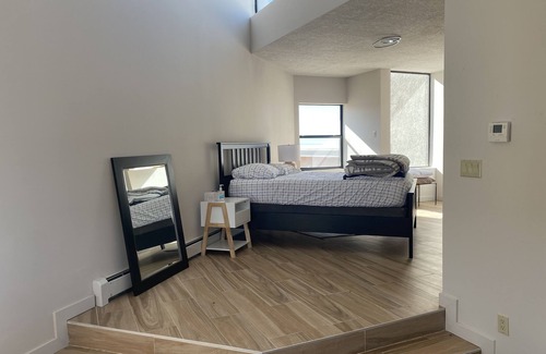 Zuzax Casa | Unique Home in Upscale Neighborhood