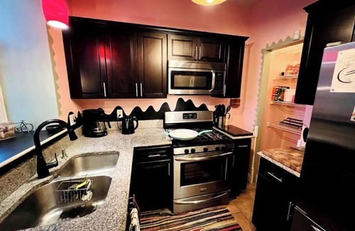 Benton Park Casa | Unique, Homey, & Spacious City Nest
