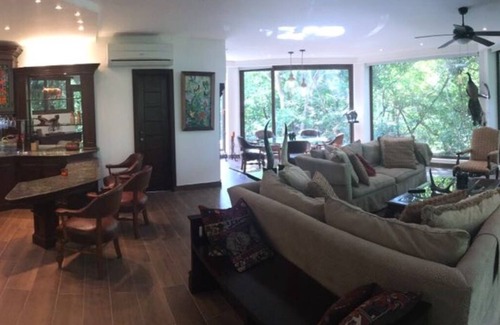 El Palmar Casa | Complejo de casas únicas dentro de una cascada tropical dentro de Hacienda Llano Grande