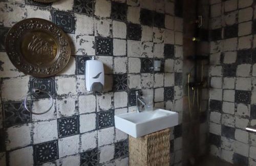 Marloth Park Casa | Unique Kruger hide