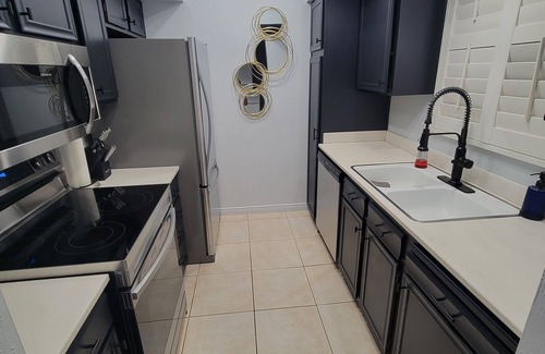 Baristo Condominio | Unique large desert(+) rental opportunity