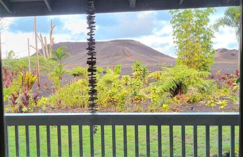 Leilani Estates Casa | Unique Lava House by steaming crater