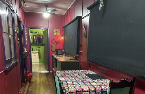 North Haven Casa | Unique little fun stay ,pet friendly in the heart of North Haven village.