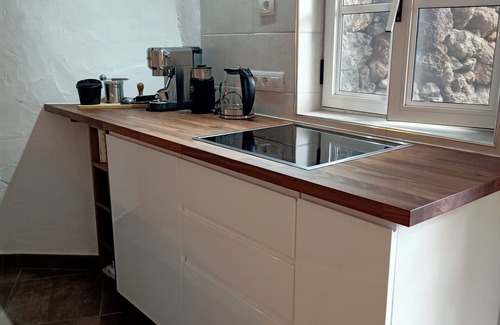 Tijarafe Casa | Vivienda en cuevas ÚNICA, lado oeste soleado, descanso y relajación, WiFi, TV satelital