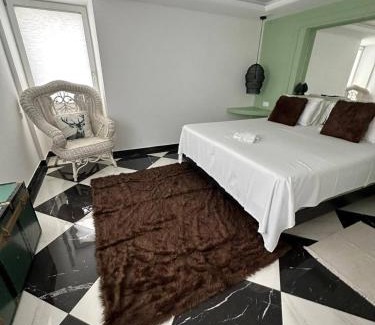 Losone Apartamento | Unique Losone Apartment
