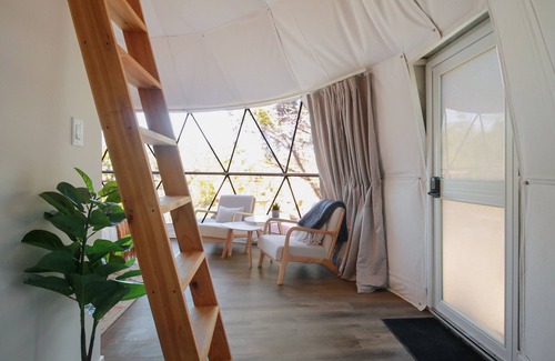 Wimberley Cabina | Unique, Luxurious XL Geodome at The Cedars Ranch