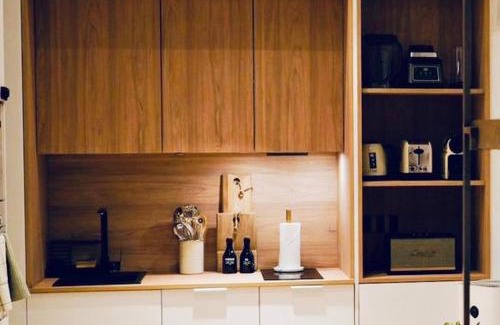 Embajadores Apartamento | Unique NYC style Loft in the heart of Madrid