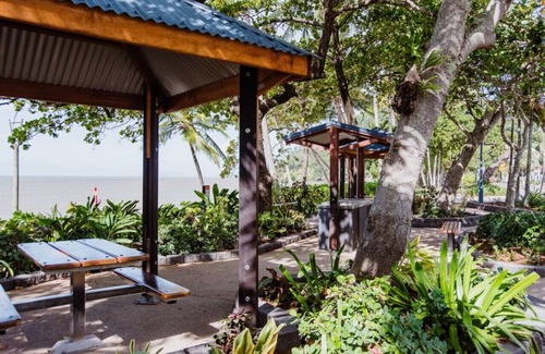Trinity Beach Apartamento | IGLU BY THE SEA 5 Trinity Beach Sleep 4 WIFI GRATUITO.