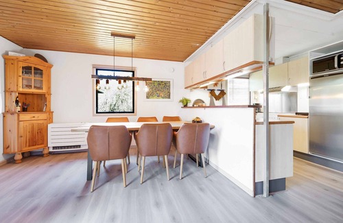 Hoensinge Casa | Unique place with tennis court for the active