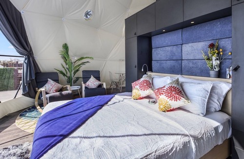 Lago Vista Complejo | Unique & Plush Eco-Glamping Resort in TX Hill country!