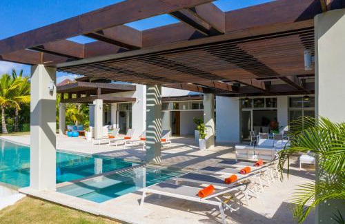 Casa de Campo Villa | Unique Private Villa with Pools and Golf Cart